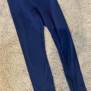 Vuori “Allthefeels” leggings. Navy full length size S.